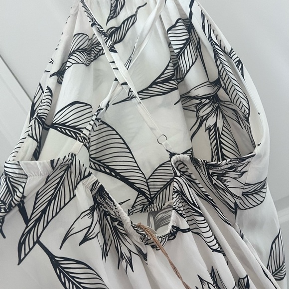 White and Black Floral Maxi Dress Size Large - Picture 6 of 13